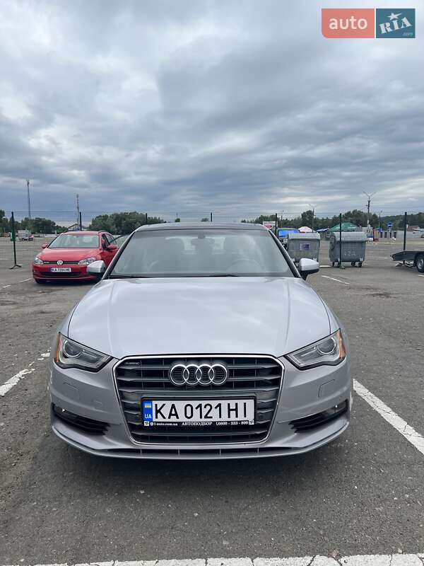 Седан Audi A3 2015 в 