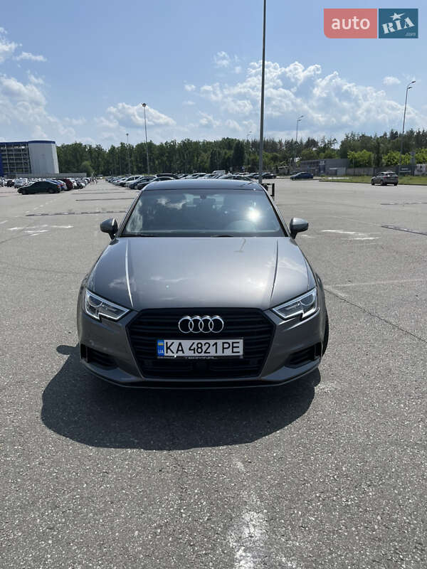 Седан Audi A3 2019 в Києві