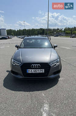 Седан Audi A3 2019 в 