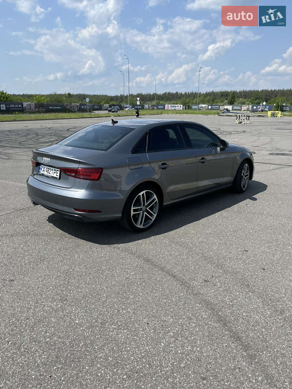 Седан Audi A3 2019 в Києві