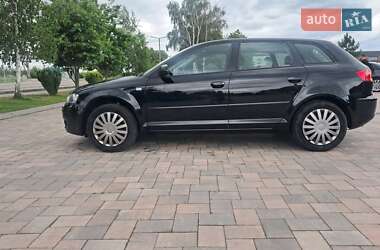 Хэтчбек Audi A3 2005 в 