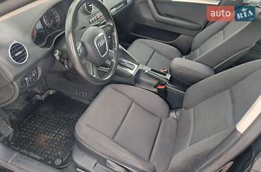 Хэтчбек Audi A3 2005 в 