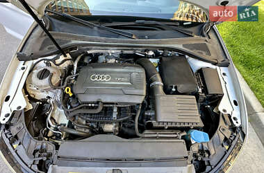 Седан Audi A3 2015 в 