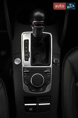 Седан Audi A3 2016 в 