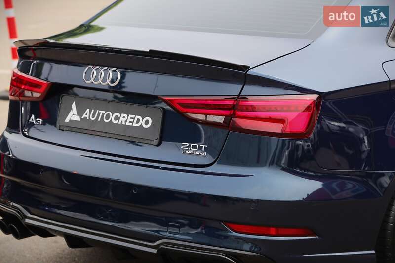 Седан Audi A3 2017 в Киеве