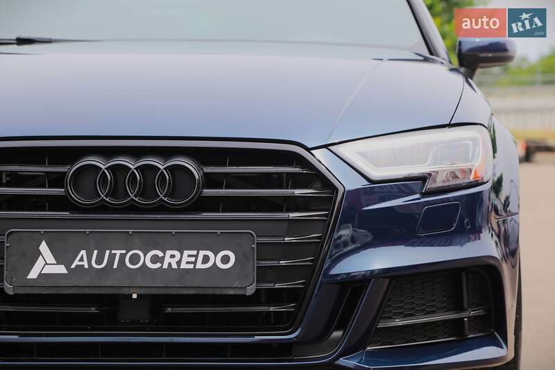 Седан Audi A3 2017 в Киеве