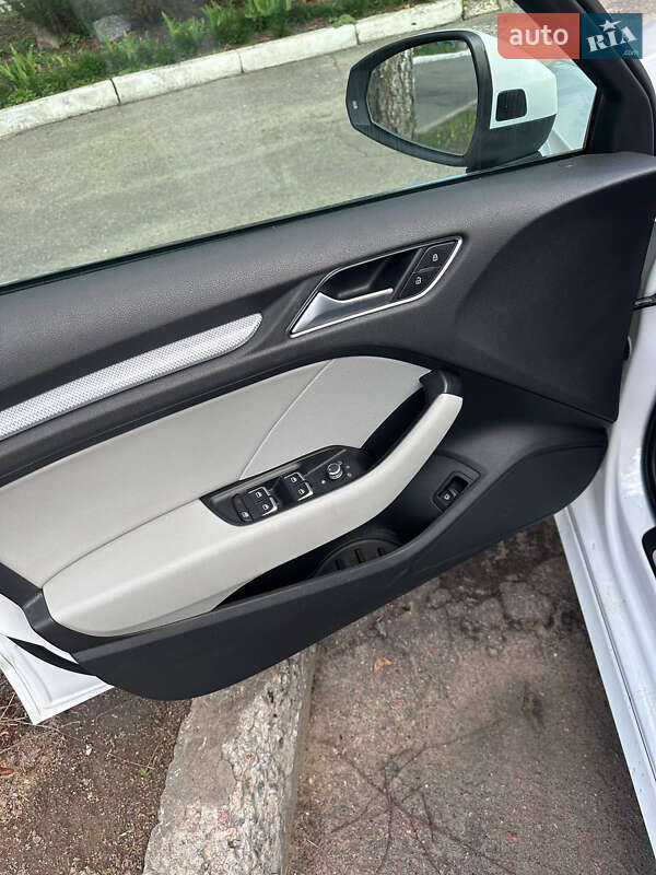 Хэтчбек Audi A3 2015 в Немишаево фото 11 Хэтчбек Audi A3 2015 в Немишаево