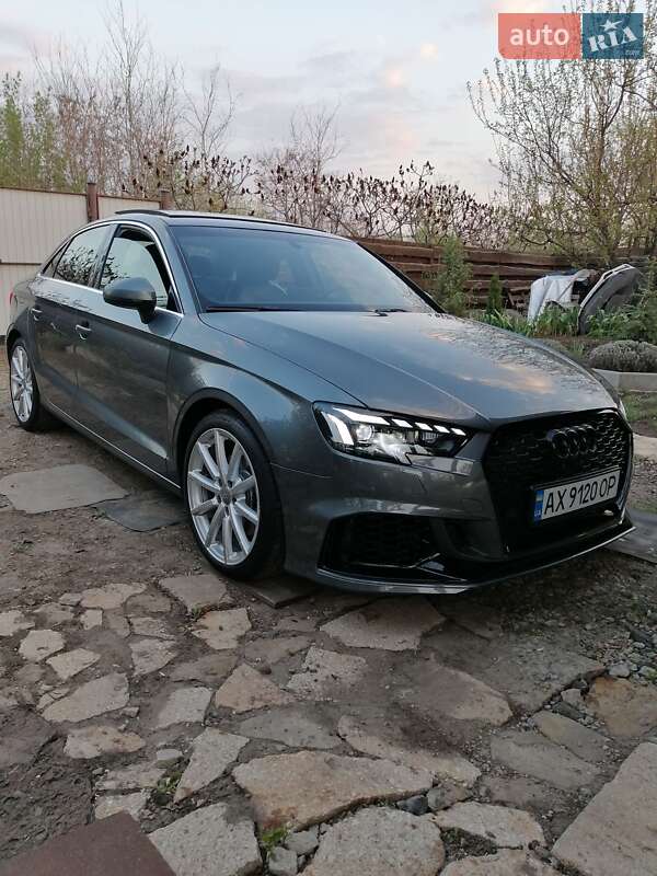 Седан Audi A3 2015 в 