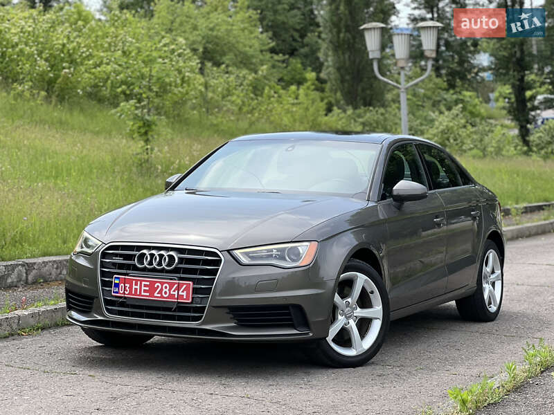 Седан Audi A3 2015 в 