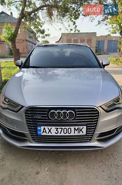 Хэтчбек Audi A3 2015 в 