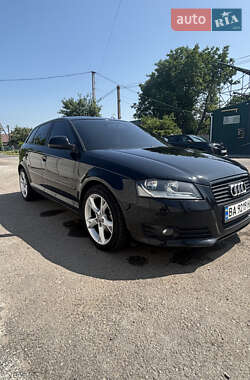 Хэтчбек Audi A3 2008 в 