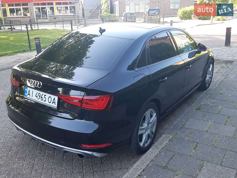 Седан Audi A3 2015 в Днепре