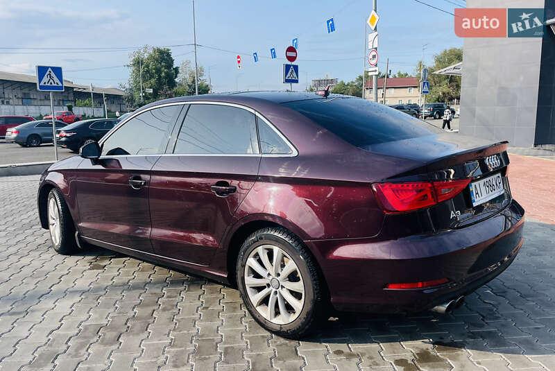 Седан Audi A3 2015 в Киеве