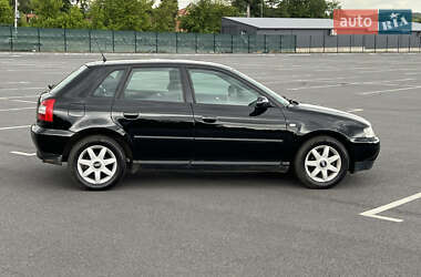 Хэтчбек Audi A3 2003 в 