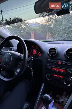 Хэтчбек Audi A3 2004 в Кропивницком