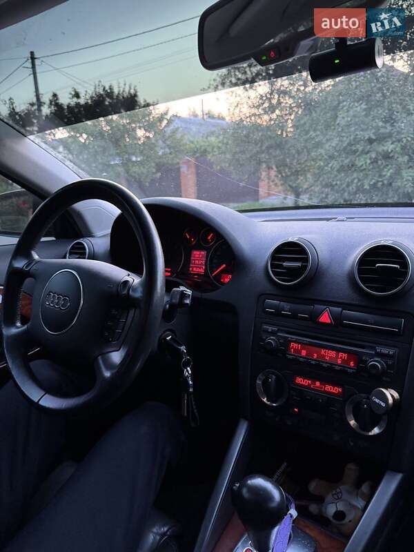 Хетчбек Audi A3 2004 в Кропивницькому