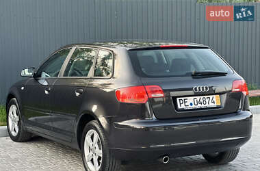 Хэтчбек Audi A3 2007 в 