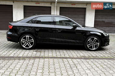 Седан Audi A3 2016 в 