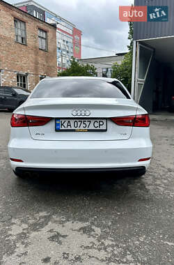 Седан Audi A3 2016 в 