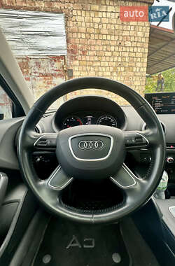 Седан Audi A3 2016 в 