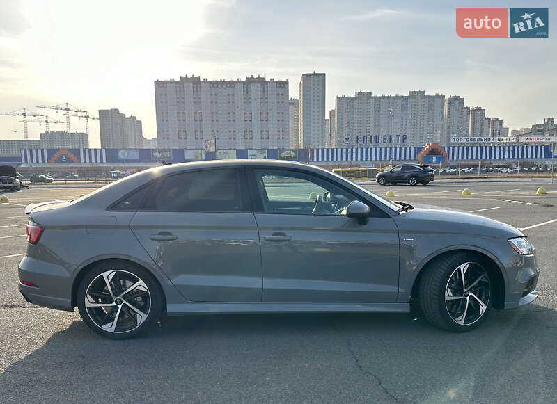 Седан Audi A3 2020 в Киеве