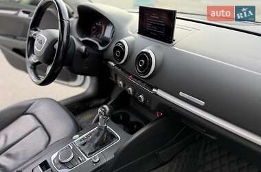 Седан Audi A3 2016 в 