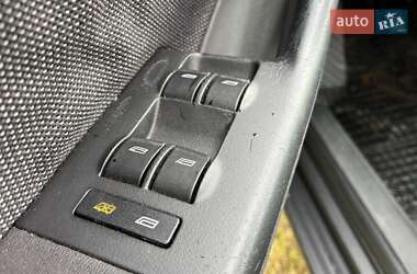 Хэтчбек Audi A3 2001 в 