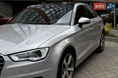 Седан Audi A3 2014 в 