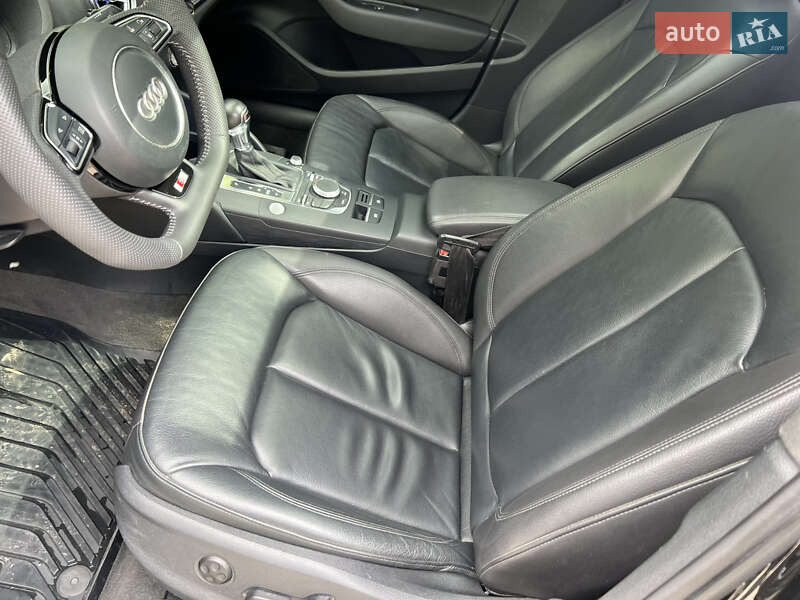 Седан Audi A3 2015 в Бучі