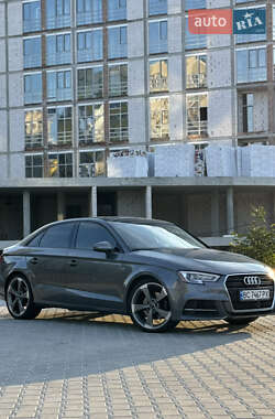 Седан Audi A3 2017 в 