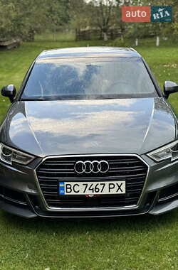 Седан Audi A3 2017 в 