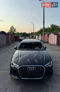 Седан Audi A3 2018 в 
