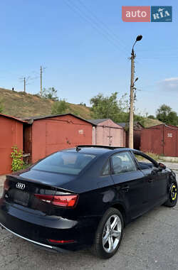 Седан Audi A3 2018 в 