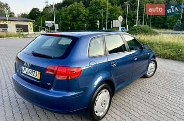 Хэтчбек Audi A3 2007 в 