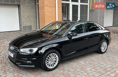 Седан Audi A3 2016 в Києві