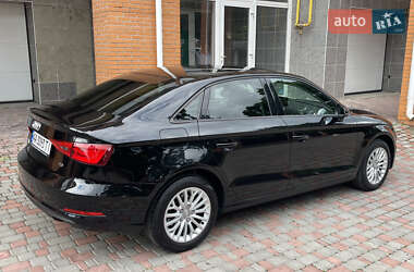Седан Audi A3 2016 в 
