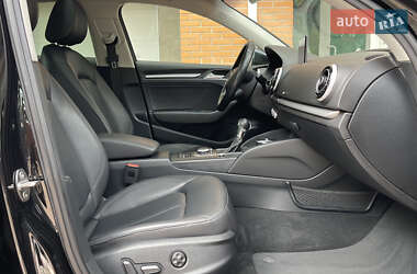 Седан Audi A3 2016 в 