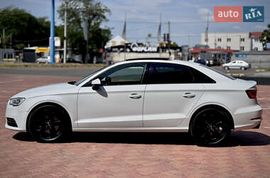 Седан Audi A3 2015 в 