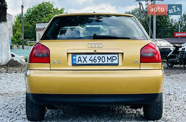 Хэтчбек Audi A3 1997 в 