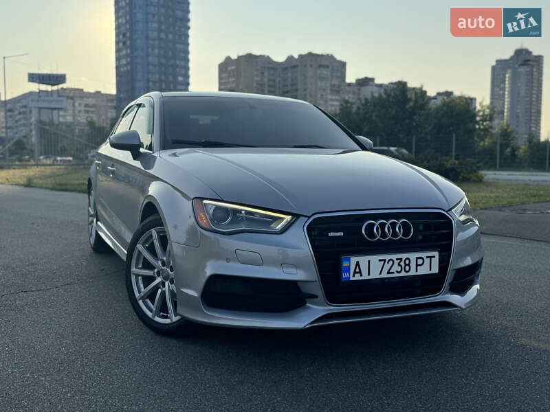 Седан Audi A3 2014 в Киеве