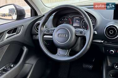 Хэтчбек Audi A3 2016 в 