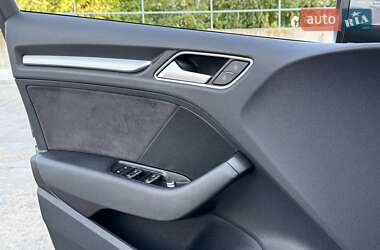 Хэтчбек Audi A3 2016 в 