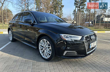 Хэтчбек Audi A3 2017 в 