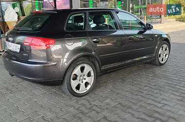 Хэтчбек Audi A3 2005 в 