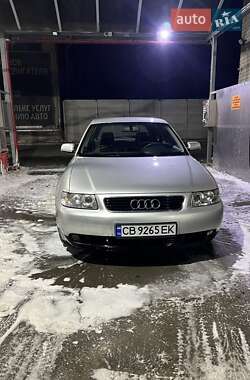 Хэтчбек Audi A3 2001 в 