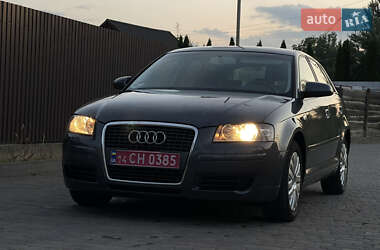Хэтчбек Audi A3 2005 в 