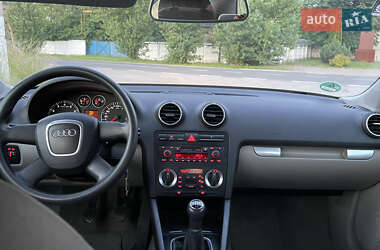 Хэтчбек Audi A3 2005 в 