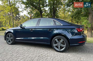 Седан Audi A3 2019 в 
