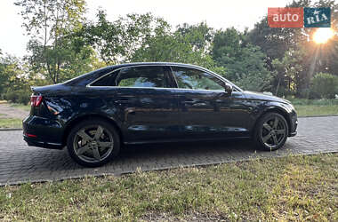 Седан Audi A3 2019 в 