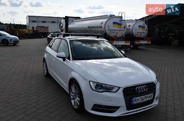 Хэтчбек Audi A3 2016 в 